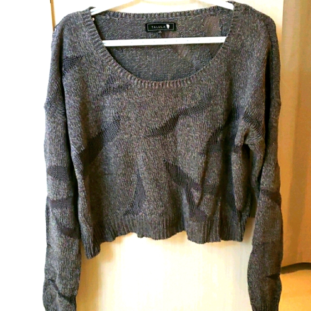 Aritzia Talula Cropped Sweater